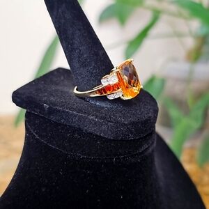 Lovely chocolate sapphire with white diamond in 14k gold ring